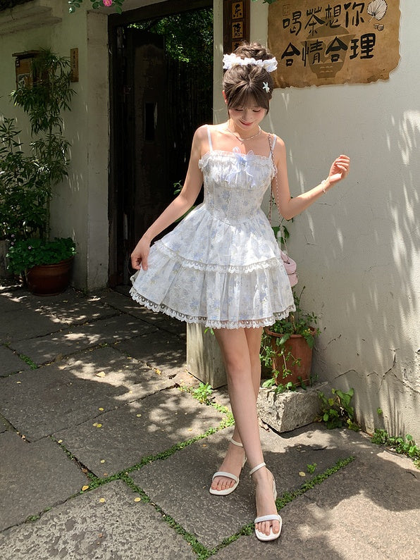 Short Skirt Floral Light Blue Lace Trim Tiered Cami Dress with Version Back Lace-up