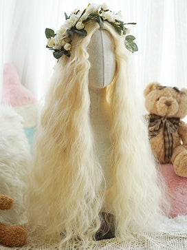 Hellblonde, hüftlange, lockige Perücke mit lockigem Vorhangpony