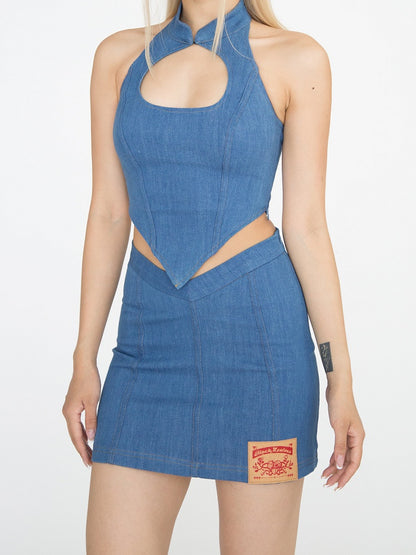 デニムブルーのポイントウエストバンドウエストスリムフィットグラマラススカート