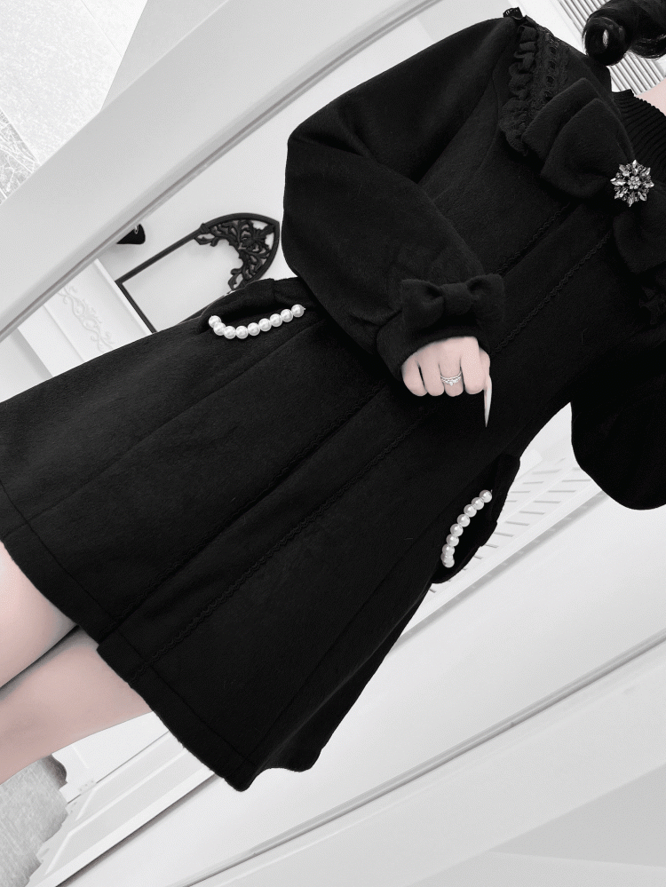 Jirai Kei Black Wool Blend Coat with Lace Sailor Collar and Beaded Chain Accented Pockets