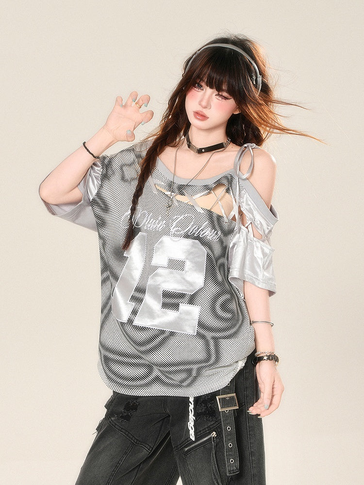 Graues Sport-T-Shirt mit Cut-Outs an der Schulter, Stickerei und Schnürdetail