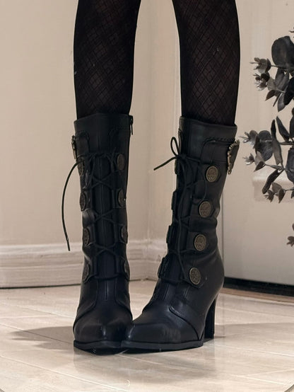 Schnürstiefel mit spitzer Spitze und Schnalle aus Leder, halbhohe Stiefel, elegante Verzierungen – mit Absätzen, Lolita PU und Schwarz