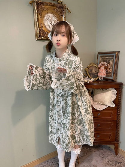 スカラップアイレットトリムフローラルトライアングルスカーフ