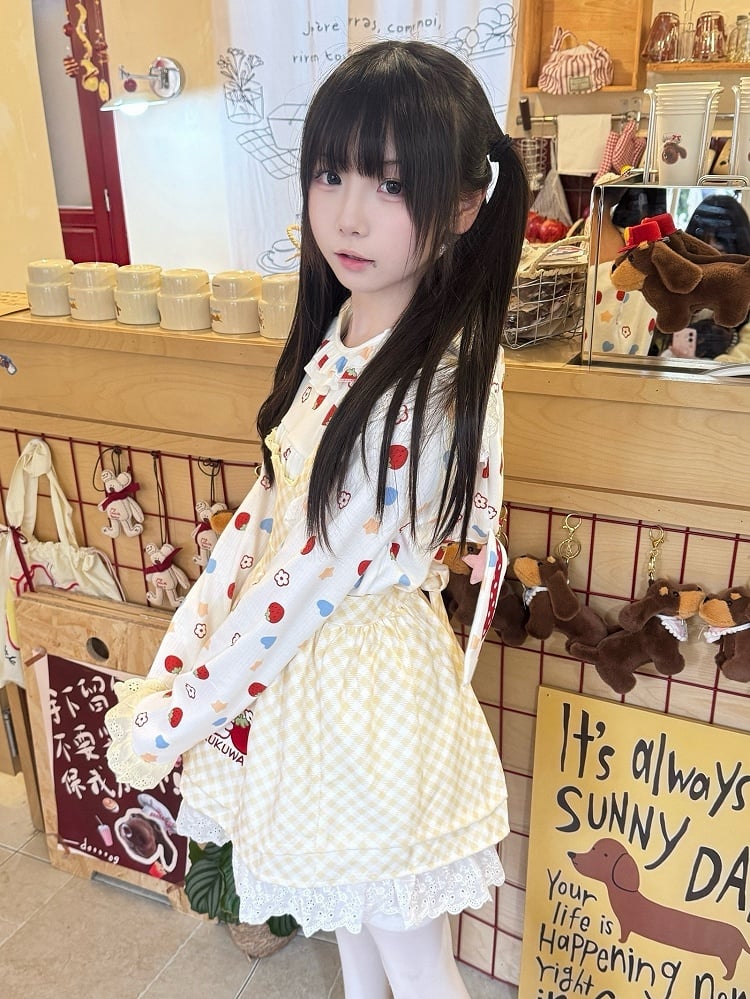 Otaku Kawaii - Long Lace-trimmed Hooded White Cuffs Sleeve Top
