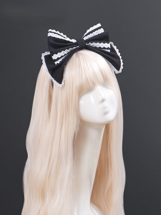 Black Lolita Bow KC with White Lace Trim