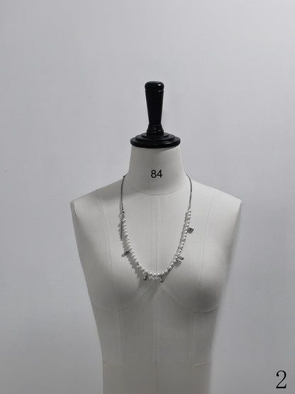 クロスペンダントネックレス