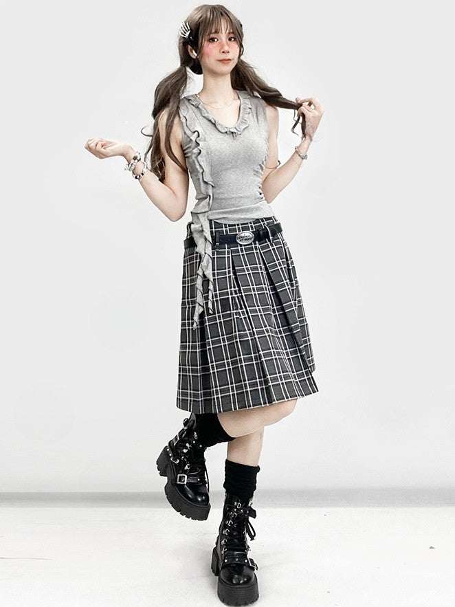 Y2K Sleeveless Gray Ruffle Trim V-Neck Design Glamorous Top