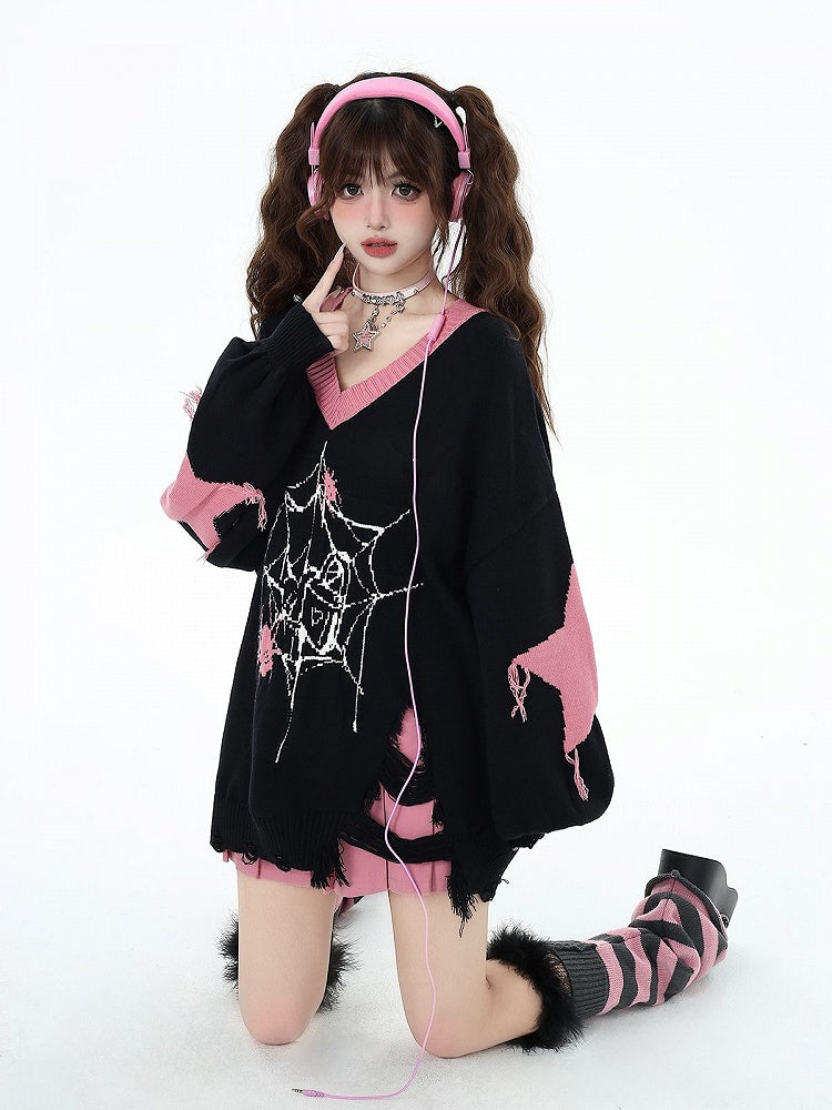 Muster Mit Spinne, Distressed Web Saum, Schwarzer Pullover Mit Löchern