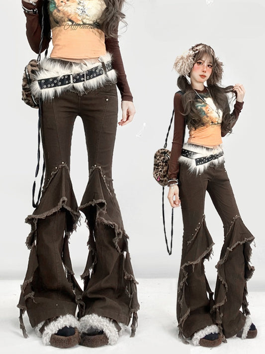 Kaffeebraune Wasteland Punk-Schlagjeans mit Volantbesatz