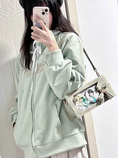 Grünes Cheongsam im Ita-Stil mit Blumenmuster und Fransentasche aus PU mit Schleife