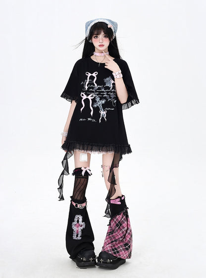 Tシャツ ホワイト/ブラック カスケードフリルアクセント 蝶結びプリント ルーズ