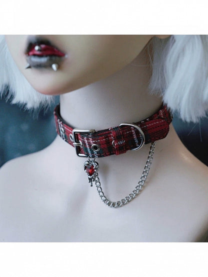 Dark Gothic Heart Accent Choker