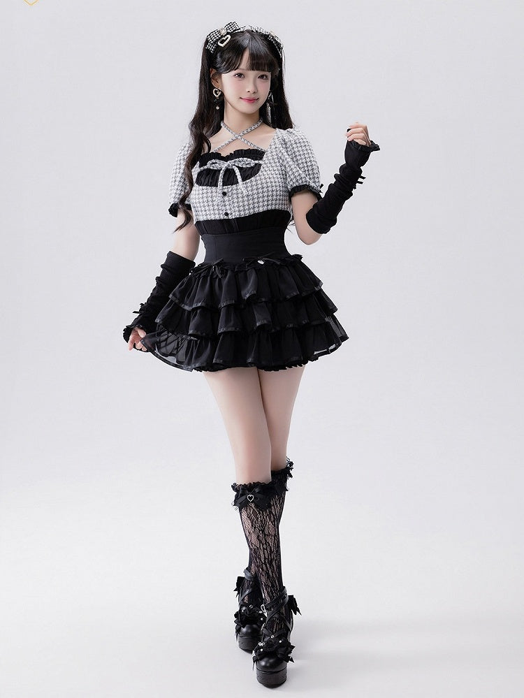 Black Jirai-Kei Ruffle Skirt with Built-In Shorts - Fluffy Heart