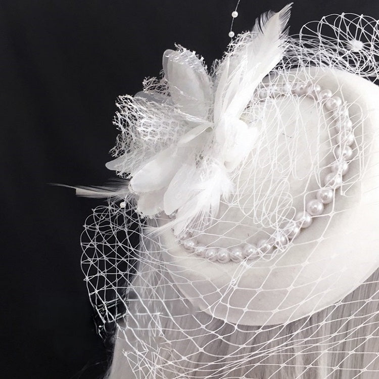 Details with Hat Mini Black/White Pearl Chain Floral