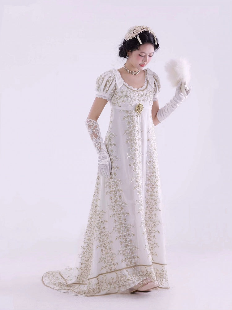 Weißes, elegantes Lolita-Maxikleid mit Empire-Taille und Blumenmuster, bodenlange Version