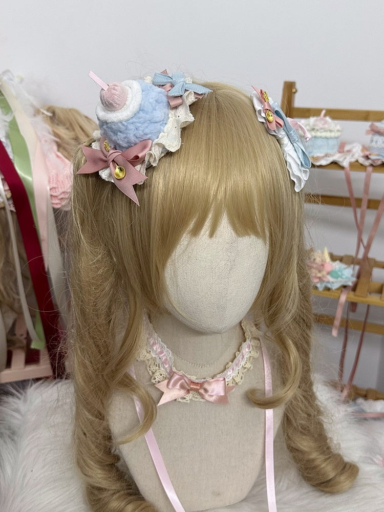 Kirsch-Mini- und Dekorations-Kuchenhut mit süßen blau/rosa Schleifen Lolita