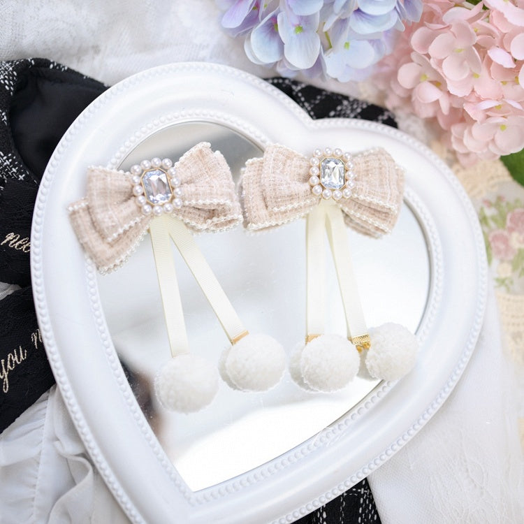 Jirai Kei Hellblaue Haarspangen aus Tweed mit Perlen und Schleife und Pompon-Details