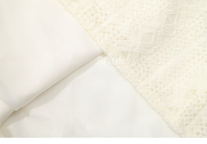 アプリコットのピーターパンカラー、バルーンスリーブ、レースブラウス