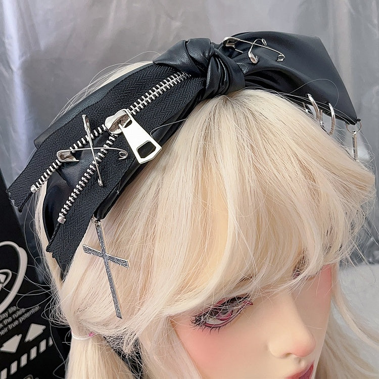 ジッパー 蝶結び パンクピン ブラックデザイン クロス装飾チャーム PU Y2K