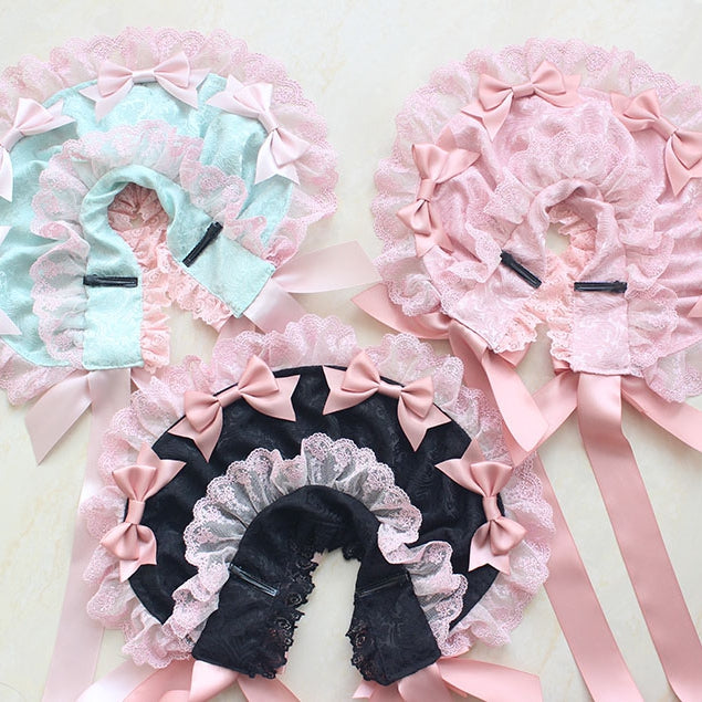 ピンクの蝶結びディテール、レーストリムのボンネット