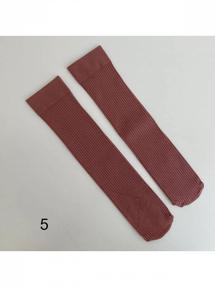 Mid-Calf Vertical Stripe Colors Cotton 8 Socks