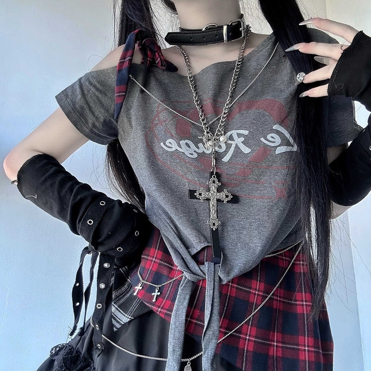 Drucken Sie asymmetrischen Ausschnitt Buchstaben Y2K Schwarzes glamouröses T-Shirt
