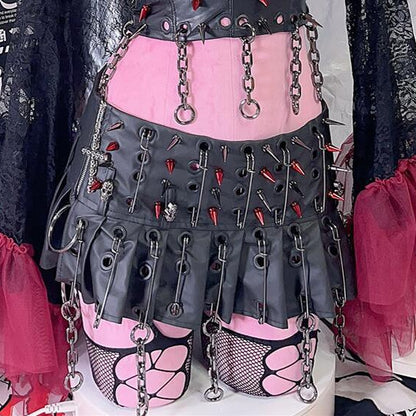 Charm Punk und Rock Pin Kette verziert schwarze Nieten