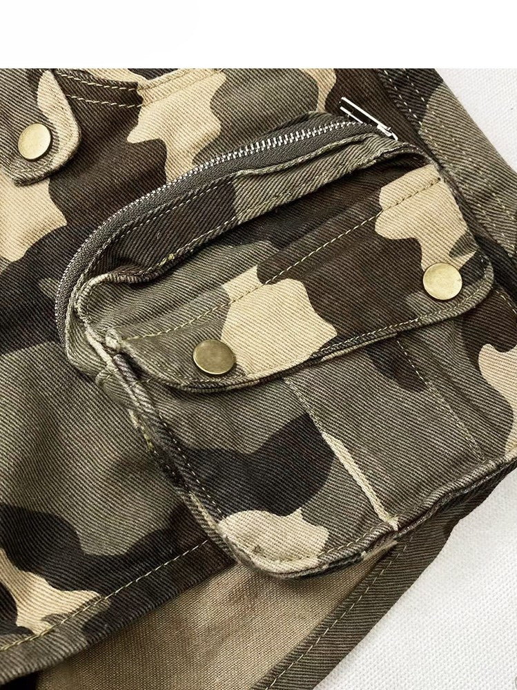 Glamorous Camo Bittersweet Green Shorts Pattern