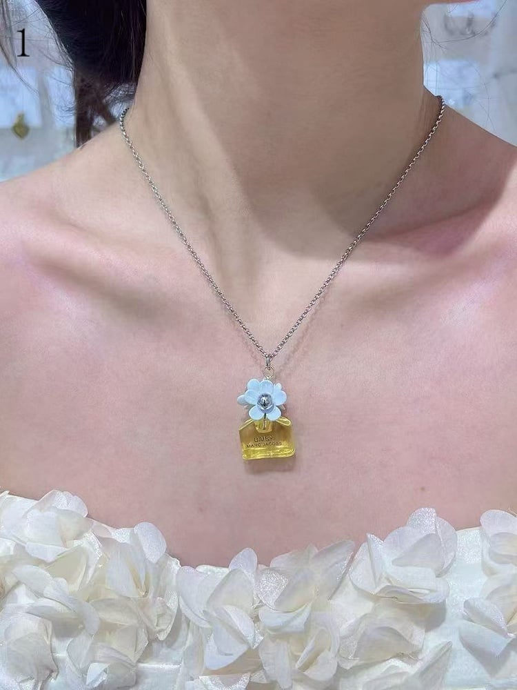 4 Anhänger Optionen Flasche Halskette Parfüm