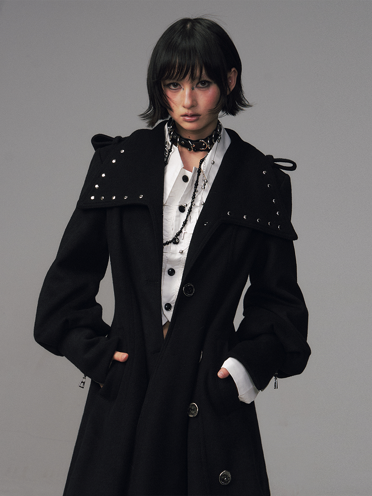 Sleeves - Black Asymmetrical A-Silhouette Button Balloon Coat Closure