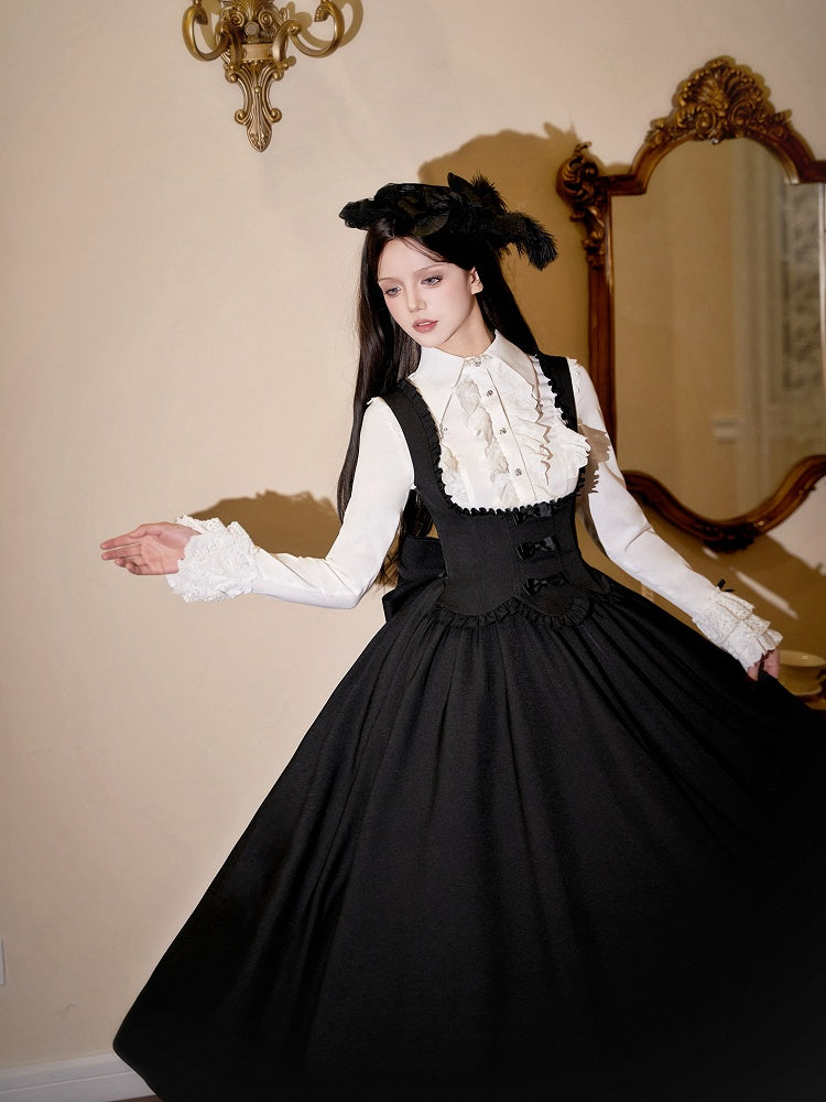 Elegantes Bustier-Pulloverkleid mit schwarzem Rand und Rüschen unter dem Rockbesatz, klassische Lolita-Scalloped