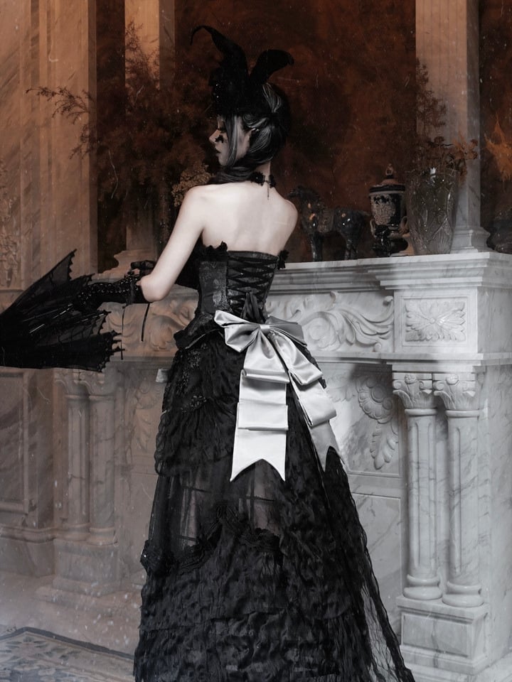 Black Vintage with Big Detachable Train Bow