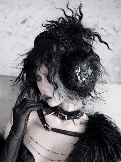 黒いふわふわのイヤーマフ