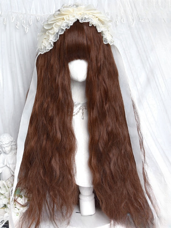 Karamellfarbene, hüftlange, gewellte Perücke mit vollem Pony, 80 cm