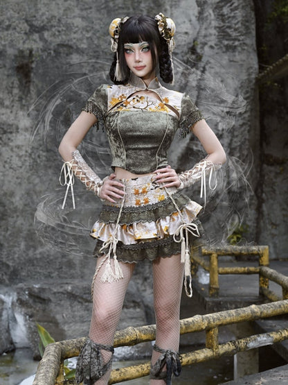 グリーンのチャイナドレスカラー、ゴストップ、ビーズタッセルカフス