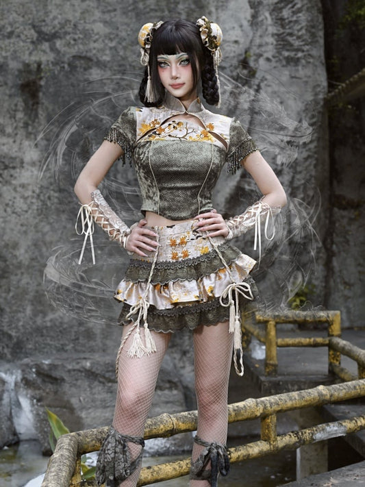 グリーンのチャイナドレスカラー、ゴストップ、ビーズタッセルカフス