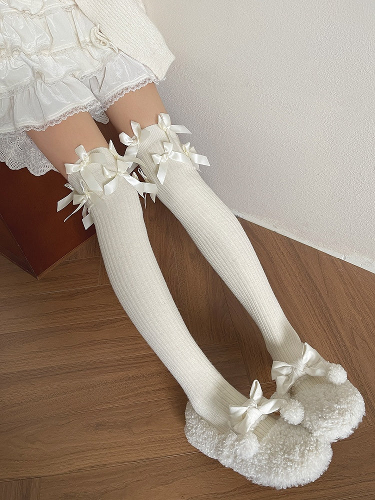 Knee Creamy Warm Bow Stockings Decorated Over White/Black