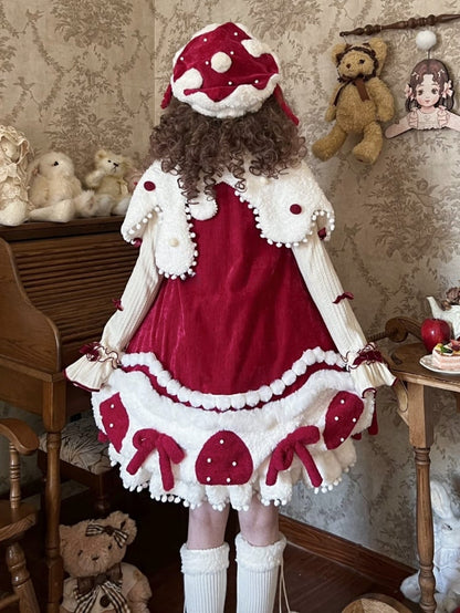 白と赤のふわふわイチゴハンドバッグ