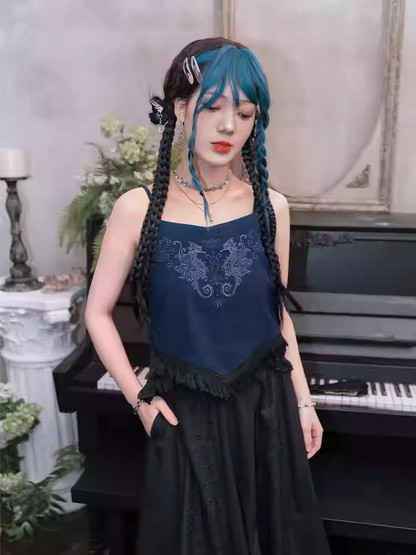 Seepferdchen-Cheongsam-Oberteil und Cami-Saum-Stil, Quaste, dunkle Stickerei, Korallenblau