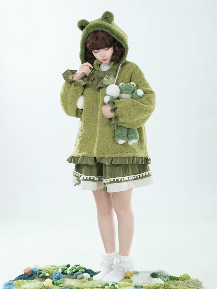 グリーンのハイネックリトルフロッグフード付きフリースコート