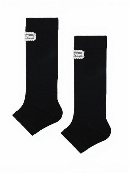 Ribbed Calf Socks with Letter Pattern - ModaSwings