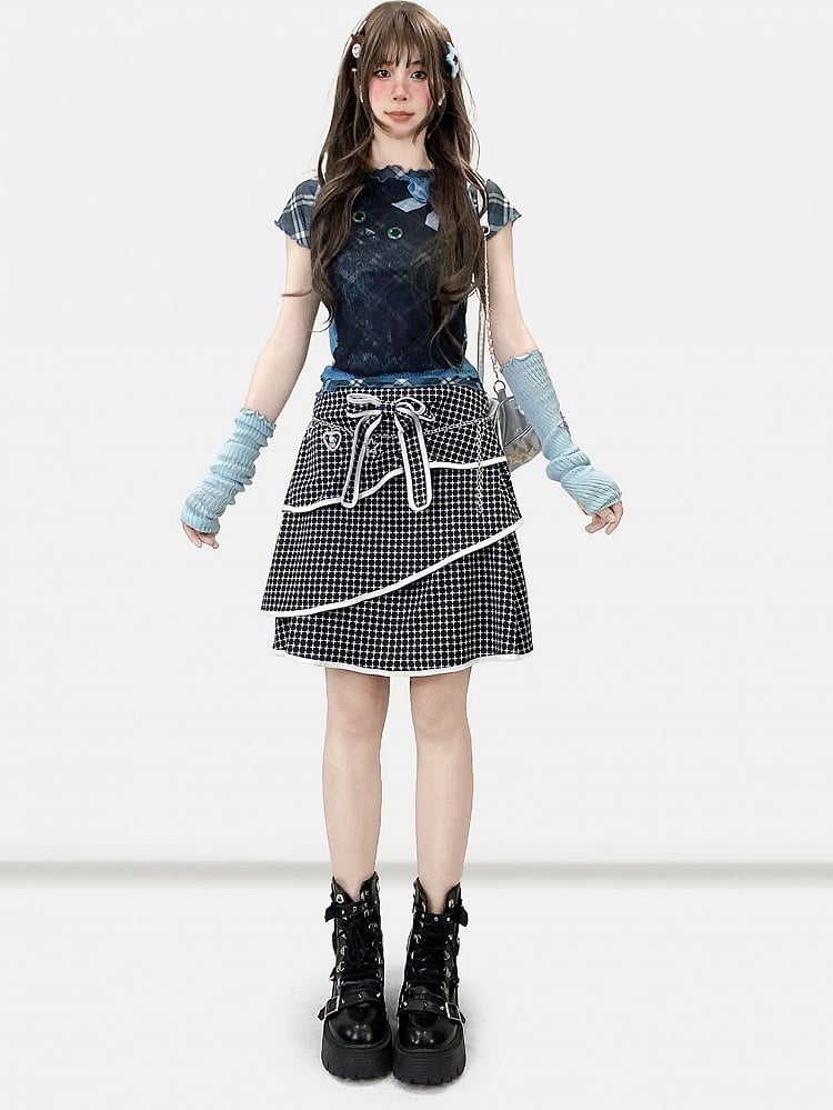 Dekoriertes bittersüßes gestuftes kariertes Schleifenmuster Y2K Schwarz
