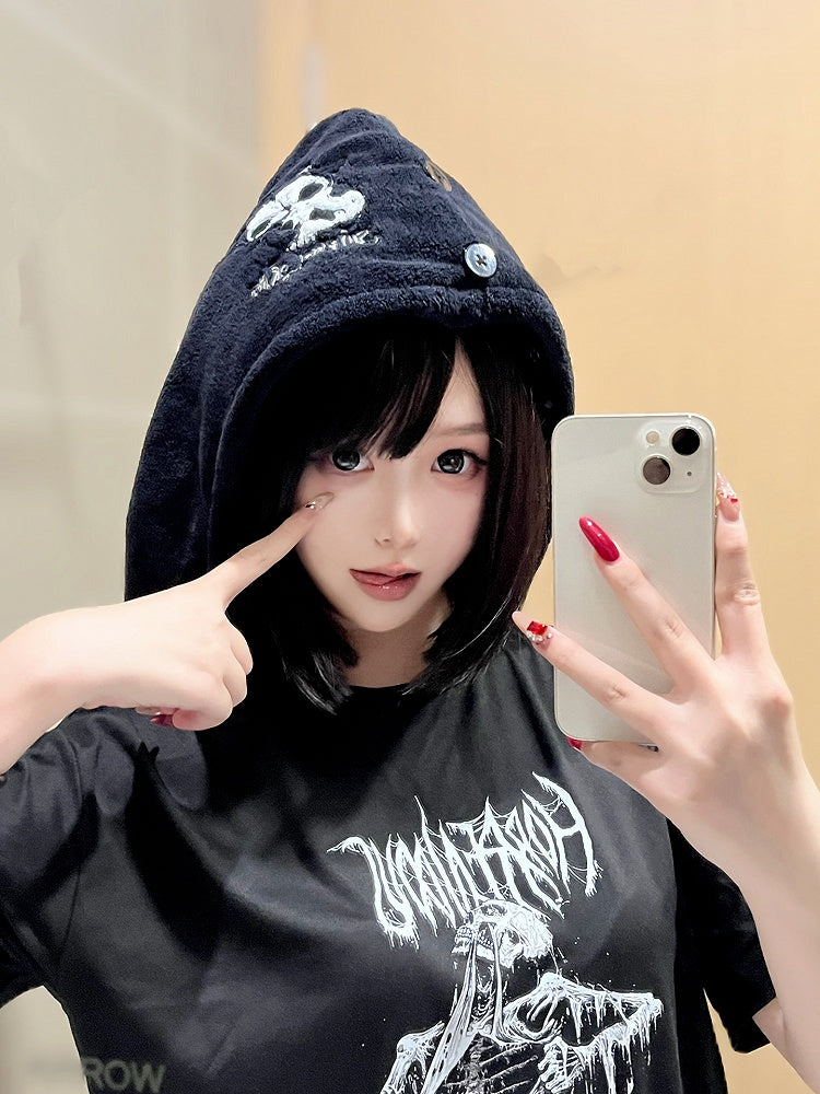 Schwarzes Trockentuch Haar Weiß Grim and Gothic Handtuch Reaper