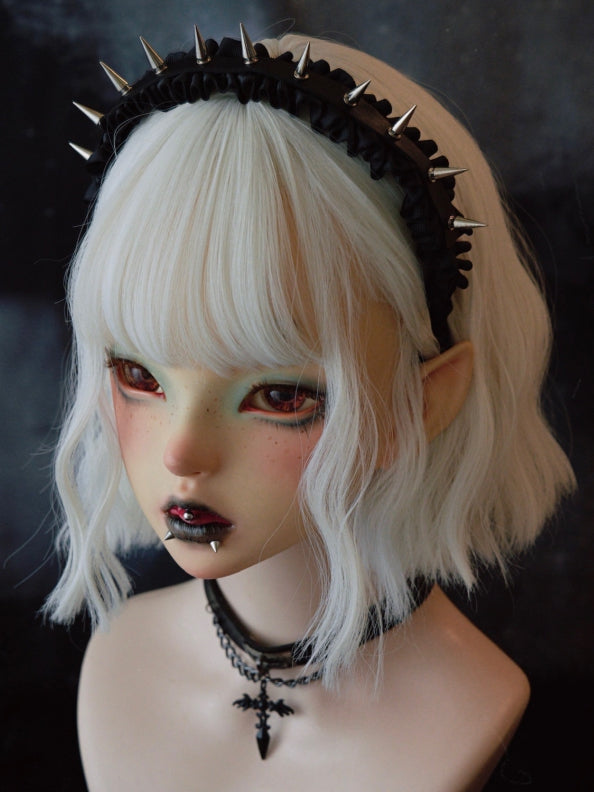 KC Trim Gothic Rüschen Schwarz mit Nieten-Design