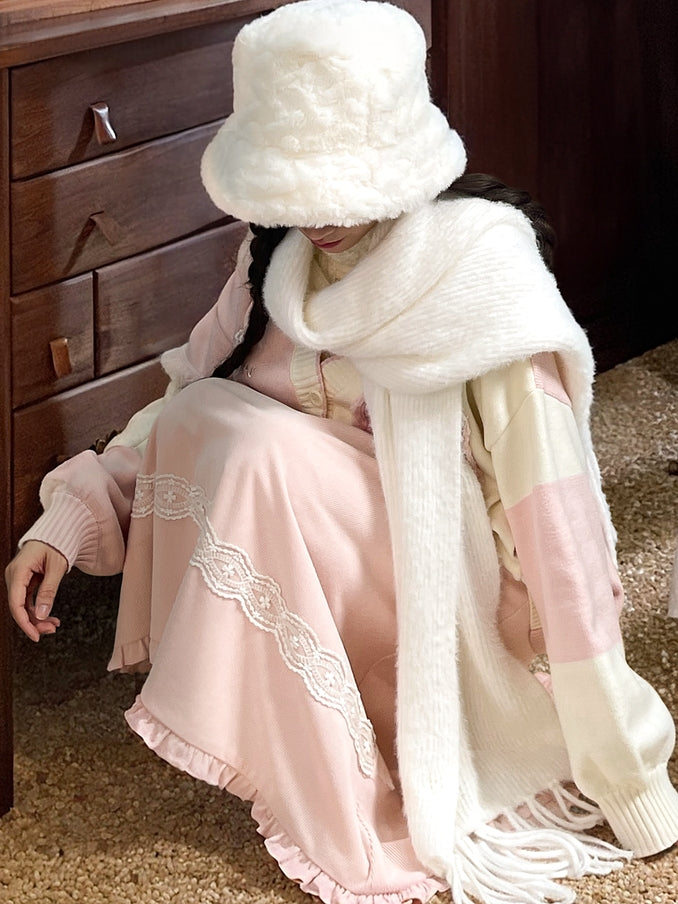 White Fringe Hem Knit Scarf