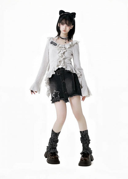 Y2K Schwarzer Jeansrock mit Stern-Applikationen und rohem Saum und Schnallengürtel