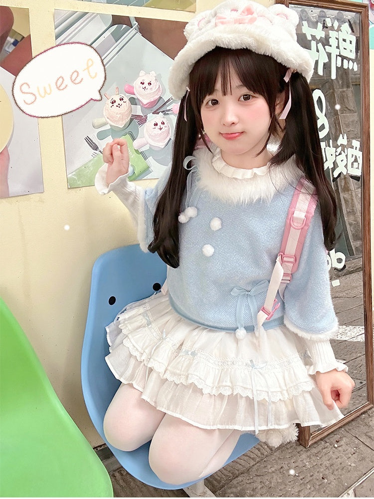 ブルーのプラッシュトリムのリボンとポンポンのセーターとホワイトのフリルカフトップセット