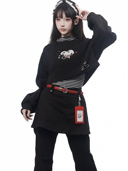 Crew Neck Cropped Sweatshirt in Black with Cartoon Mouse Print and Safety Pin Detail - PINK SAVIOR
