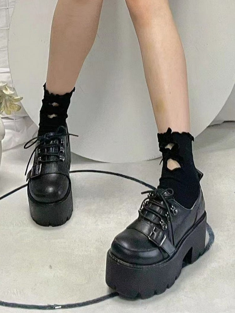 Punk-Schuhe mit Riemenverschluss, Schwarz – Schnür-Plateau-Schnalle