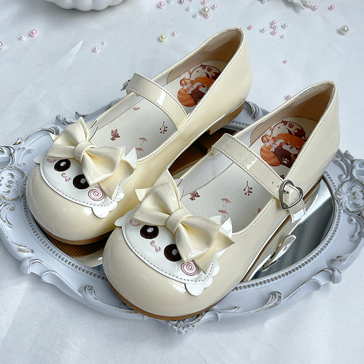 1.5cm Heeled Sweet Lolita Beige Mary Janes with Crab Theme & Bow Accents